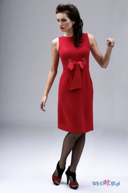 czerwona sukienka wieczorowa Modesta z kokardą - jesień/zima 2010/2011